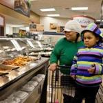Arlen Smith and her daughter Naimah, 6, shopped at the remodeled Star Market in the Fenway.