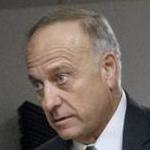 Representative Steve King is gathering outsized influence in presidential politics as a gatekeeper in Iowa, the state that holds the nation?s first caucuses. 
