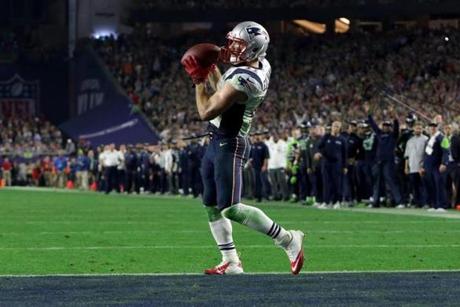 Julian Edelman caught a touchdown pass from Tom Brady late in the fourth quarter that gave the Patriots the win against the Seahawks. 
