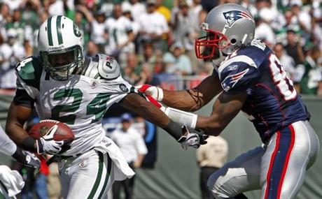 The last thing Patriots fans want to see is Darrelle Revis in Jets colors, but Woody Johnson and company got the deal done.
