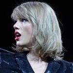 Pop star Taylor Swift said that she was speaking for other musicians who were afraid to discuss the issue.