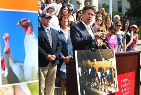 Wayne Pacelle, CEO of the Humane Society of the United States, spoke in front of the State House to promote the 2016 ballot question. 
