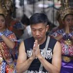 A visitor prayed Monday at the Erawan Shrine in Bangkok, scene of a deadly Aug. 17 bombing.