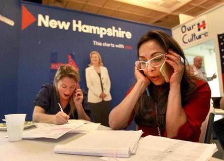 Letizia Ortiz (front) and Katie Gladstone handled phones at Hillary Clinton?s headquarters in Manchester, N.H.
