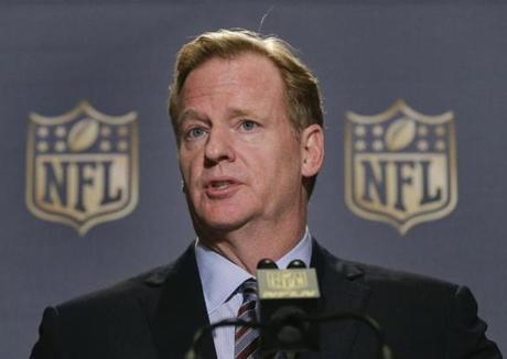 NFL commissioner Roger Goodell faced reporters for the first time since Tom Brady?s Deflategate suspension was vacated.
