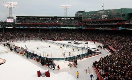 BOSTON - JANUARY 01: A general view of the rink is seen during the game between the Philadelphia Flyers and the Boston Bruins during the 2010 Bridgestone Winter Classic at Fenway Park on January 1, 2010 in Boston, Massachusetts. (Photo by Elsa/Getty Images)
