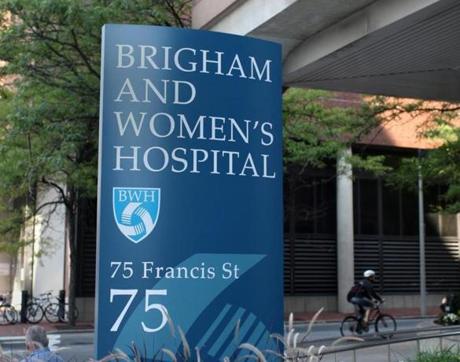 Advance for Spotlight- Boston Ma. 9/24/08 Exterior of Brigham and Women's Hospital. Jonathan Wiggs/Globe Staff Section;Spotlight Reporter: :slug:

