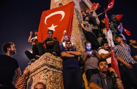 Pro-Erdogan supporters gathered at Taksim Square in Istanbul to support the government.
