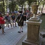 BOSTON, MA - 9/14/2016: IMPROVMENTS TO FREEDOM TRAIL - walkway repairs wider paths or areas where tour groups can stand for history talks.....extensive restorations and improvements made to the Freedom Trail. Granary Burying Ground, Tremont Street, Boston ( Photo) SECTION: METRO TOPIC 15freedom