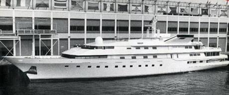 The Trump Princess, shown docked in Boston in 1988, was bought with a loan from Boston Safe Deposit and Trust Co.
