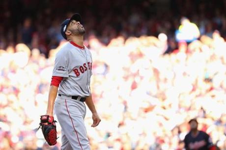 David Price reacted in the first inning against the Cleveland Indians.
