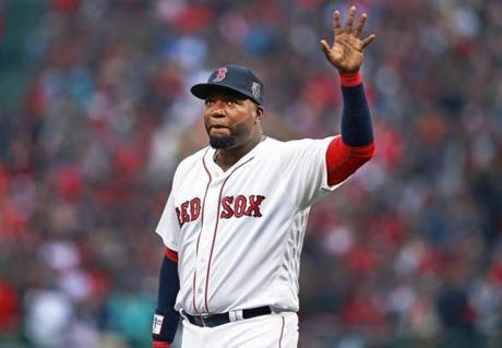 David Ortiz waved to the Fenway Park fans before his final regular-season home game.

