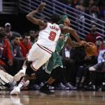 Chicago Bulls' Rajon Rondo (9) fights for a ball with Boston Celtics' Isaiah Thomas, right, during the first quarter of an NBA basketball game Thursday, Oct. 27, 2016, in Chicago. (AP Photo/Matt Marton)