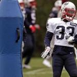 Foxborough, MA - 10/27/2016 - New England Patriots running back Dion Lewis (33) returned to Patriots practice in Foxborough. - (Barry Chin/Globe Staff), Section: Sports, Reporter: Jim McBride, Topic: 28Patriots Practice, LOID: 8.3.448707597.