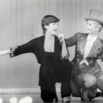 Carrie Fisher and Debbie Reynolds in a scene from the HBO documentary ?Bright Lights.?