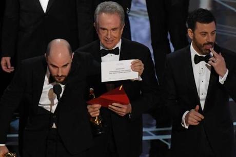 After it was announced that ?La La Land? had captured the Academy Award for best picture, presenter Warren Beatty held up the card that showed the name of the real winner ? ?Moonlight.?
