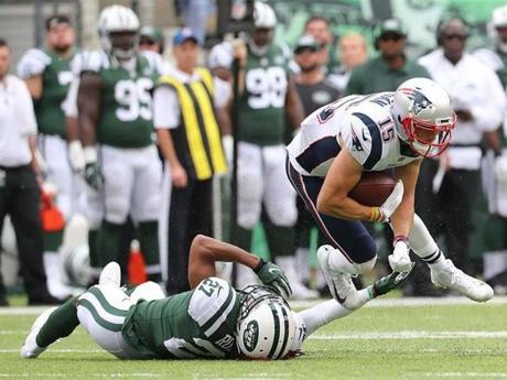 East Ruthford NJ 10/15/17 New England Patriots Kyle Van Noy sacking New York Jets Josh McCown during fourth quarter action at MetLife Stadium. (Matthew J. Lee/Globe staff) Topic: Reporter: 
