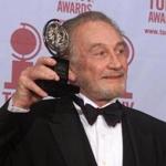 Roy Dotrice poses with his Tony award for Best Featured Actor in a Play for his work in 