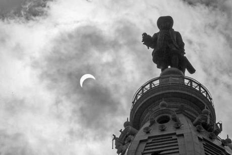 The statue of William Penn atop Philadelphia?s City Hall (here alongside last year?s solar eclipse) was the tallest point in the city for nearly a century. When it was overtaken by a skyscraper, some say, a decades-long sports curse began.
