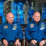 Mark Kelly, left, and his twin brother, Scott Kelly, spoke to the media in 2015 before Scott Kelly?s mission. 