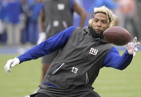 New York Giants wide receiver Odell Beckham works out prior to an NFL football game against the Los Angeles Chargers, Sunday, Oct. 8, 2017, in East Rutherford, N.J. (AP Photo/Bill Kostroun)
