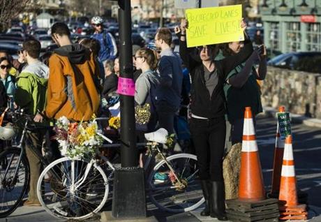 Cambridge, Massachusetts - 4/26/2018 - People take part in a bike rally to draw attention to cyclists safely issues in Cambridge, Massachusetts, April 26, 2018. (Keith Bedford/Globe Staff)
