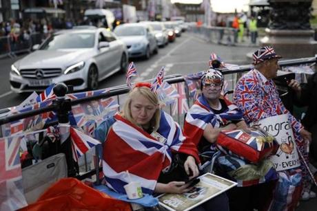 Royal well-wishers prepared to bed down for the night in Windsor on Friday night.
