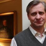 Jon Meacham, winner of the 2009 Pulitzer Prize for biography, poses for a photograph shortly after arriving at his home in New York early Tuesday morning April 21, 2009. The Newsweek editor, who was in Tennessee when he learned his book 