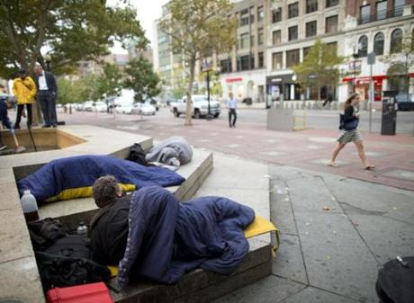 10/1/2015 - Boston, MA - Back Bay - As concern about the city's chronic homeless population grows, business groups and other agencies are coordinating with the city to address the issue. Topic: 01homeless. Story by Katie Johnston/Globe Staff. Dina Rudick/Globe Staff.

