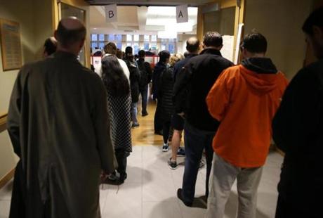 11/06/2018 Needham Ma Voters are lined up at the Center at The Heights in Needham to vote in the mid-term election.Jonathan Wiggs /Globe Staff Reporter:Topic: 
