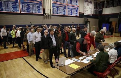 MIDTERMS SLIDER Voters line up to vote at a polling place in Doylestown, Pa., Tuesday, Nov. 6, 2018. (AP Photo/Matt Rourke)
