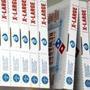 Domino's Pizza says it will pay a one-week Christmas pay bonus to any former Papa Gino?s employee who works for at least 45 days.