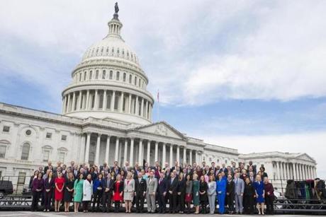 Incoming freshmen members of the House of Representatives from both parties took a group photo outside the Capitol this month.
