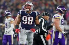 Foxborough, MA 12-2-18: Patriots DL Trey Flowers lets out a howl after a second half stop of a Vikings running back. The New England Patriots hosted the Minnesota Vikings in a regular season NFL football game at Gillette Stadium. (Jim Davis/Globe Staff)
