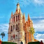 The neo-gothic spires of the Parroquia de San Miguel Arcángel are the focal point of San Miguel de Allende in Mexico