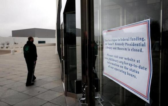 Boston, MA - December 22, 2018: The John F. Kennedy Presidential Library and Museum was closed in Boston, MA on December 22, 2018.(Nine federal agencies are closed, and more than 420,000 people will work without pay. The Treasury as well as the departments of Agriculture, Homeland Security, the Interior, State, Housing and Urban Development, Transportation, Commerce, and Justice are all shuttered. Hundreds of thousands of federal employees deemed ?essential? ? including correctional officers, US Customs and Border Protection agents, and Weather Service forecasters ? are forced to work over the holidays without pay, according to data compiled by Senate Democrats.) (Craig F. Walker/Globe Staff) section: metro reporter: (An officer said this man works for Gourmet Caterers and arrived to take care of food in the facility) 