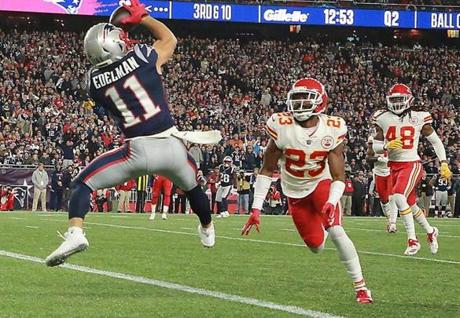 Foxborough MA 10/14/18 New England Patriots Julian Edelman making a touchdown reception beating Kansas City Chiefs Kendall Fuller during second quarter action at Gillette Stadium. (photo by Matthew J. Lee/Globe staff) topic: reporter: 
