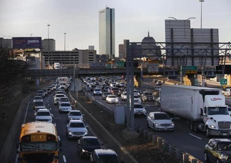 Boston has the worst rush-hour traffic in the country, says INRIX?s annual report tracking traffic across the world.
