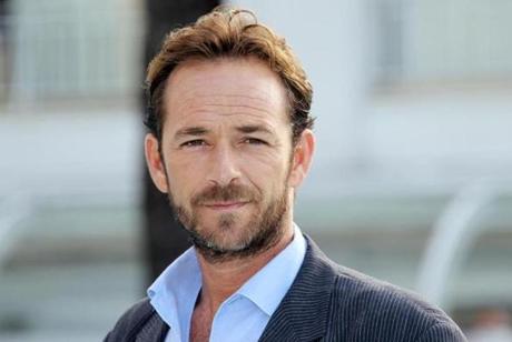 Luke Perry, shown in 2010, broke through on ?Beverly Hills 90210? but also made a deep impression in the prison drama ?Oz.?
