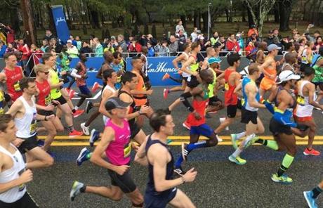 MARATHON SLIDER Men's elite off for the start of Boston Marathon Monday. April 15, 2019. (David Ryan/Globe Staff)
